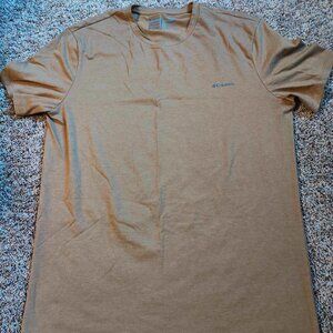 NWOT Columbia t shirt